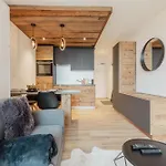 Renove Et Elegant En Plein Centre 克莱恩 蒙塔纳