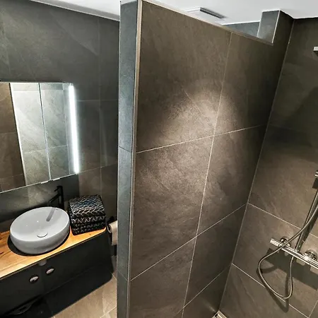 Daire Renove Et Elegant En Plein Centre *